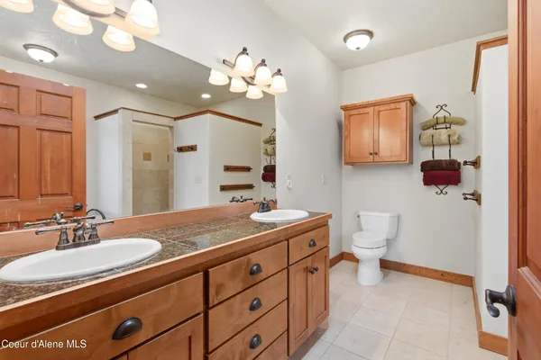 $775,000 | 418 Hanaford Road, Blanchard, ID 83804