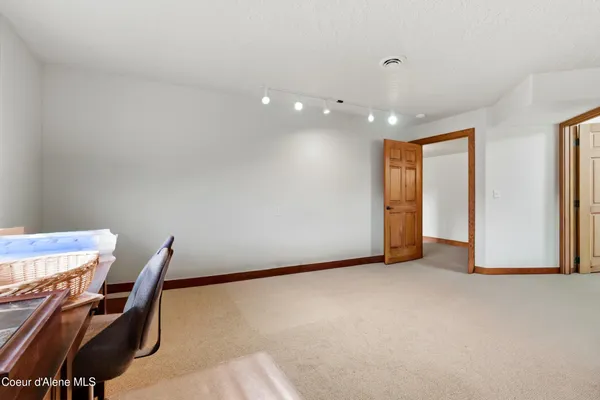 $775,000 | 418 Hanaford Road, Blanchard, ID 83804