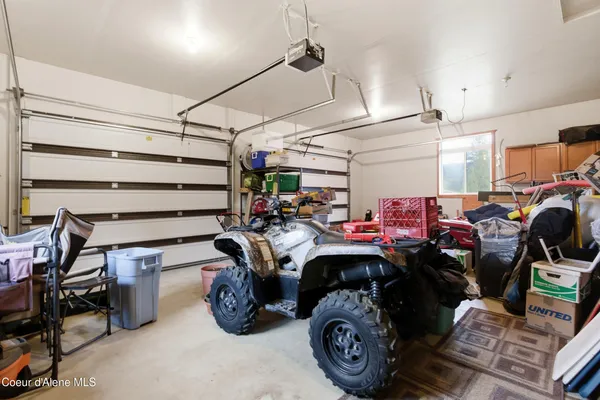 $775,000 | 418 Hanaford Road, Blanchard, ID 83804