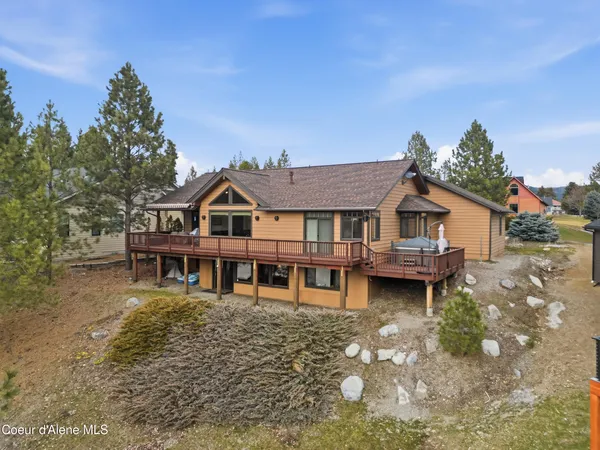 $775,000 | 418 Hanaford Road, Blanchard, ID 83804