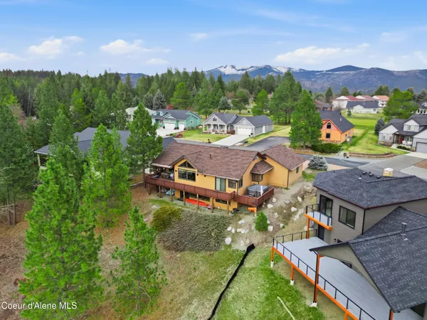 $775,000 | 418 Hanaford Road, Blanchard, ID 83804