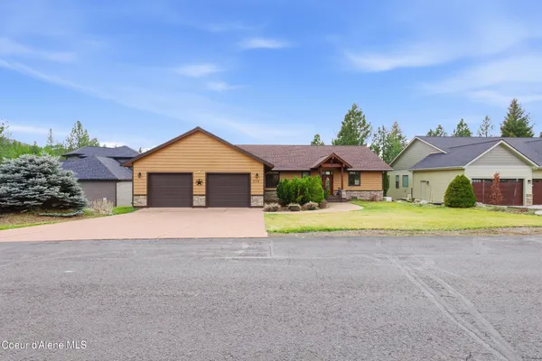 $775,000 | 418 Hanaford Road, Blanchard, ID 83804