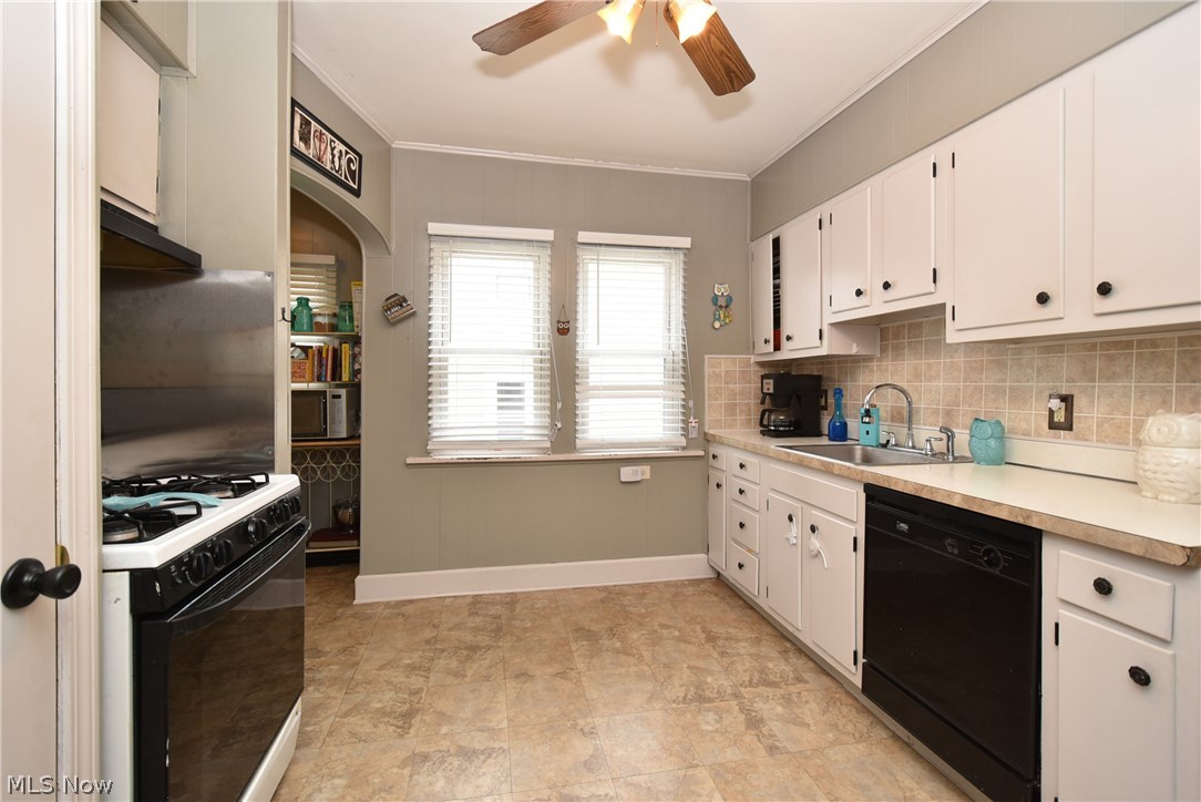 1240 Spring Road Cleveland, OH 44109 - Photo 8 of 30
