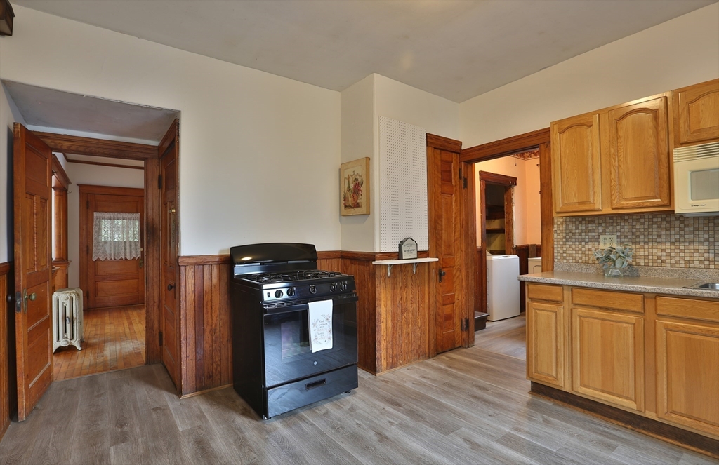 4 Trowbridge Road Worcester, MA 01609 - Photo 16 of 25