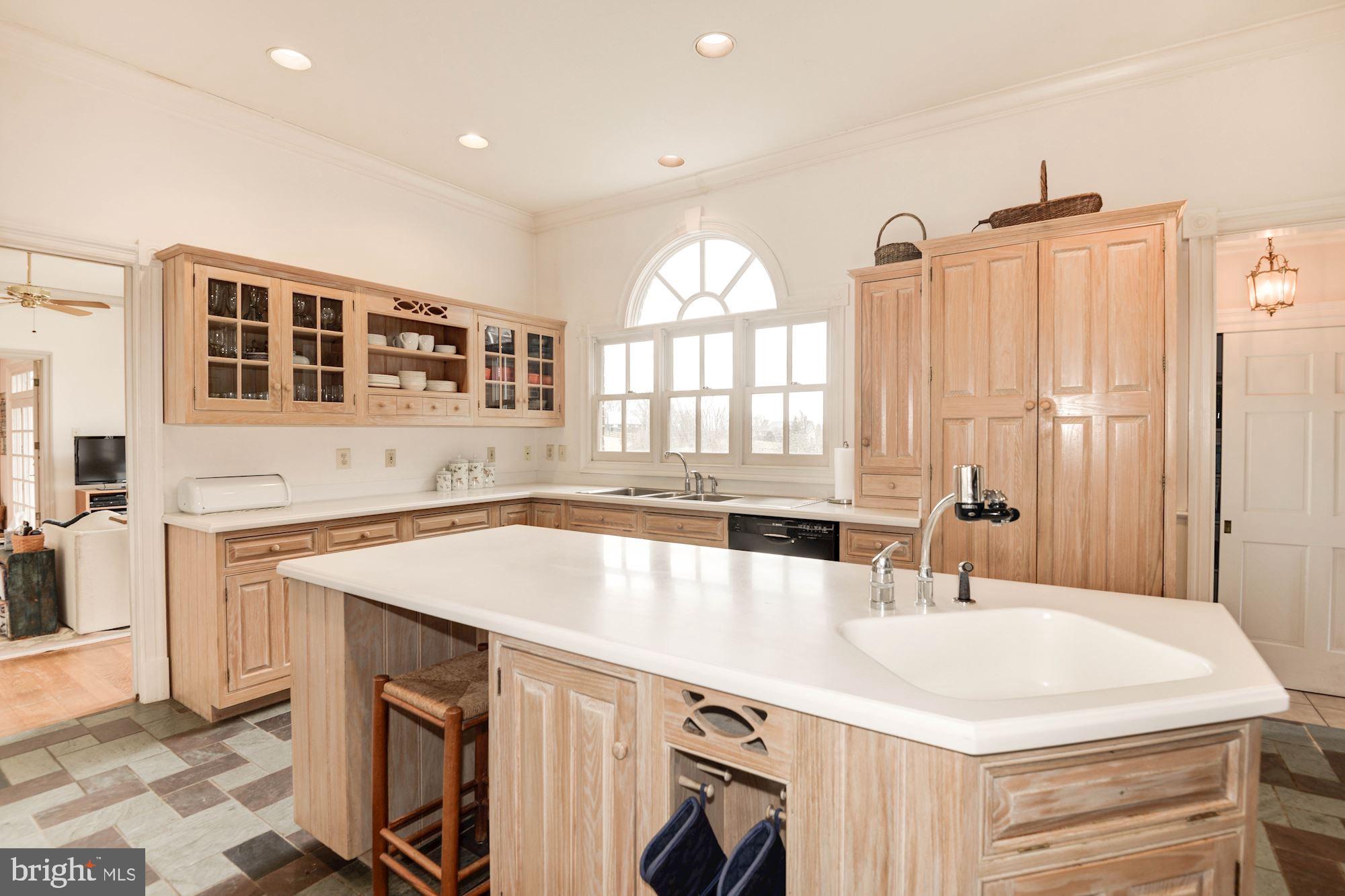 20252 Unison Road Round Hill, VA 20141 - Photo 13 of 44 Kitchen with Island
