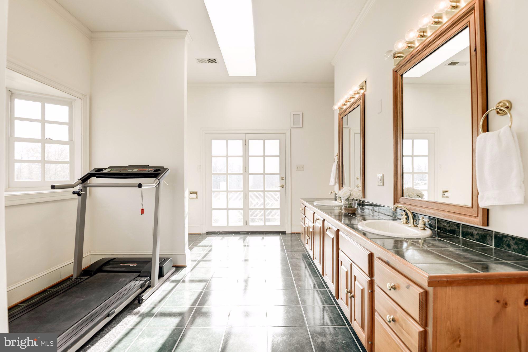 20252 Unison Road Round Hill, VA 20141 - Photo 25 of 44 Large Master Bath plumbed for tub
