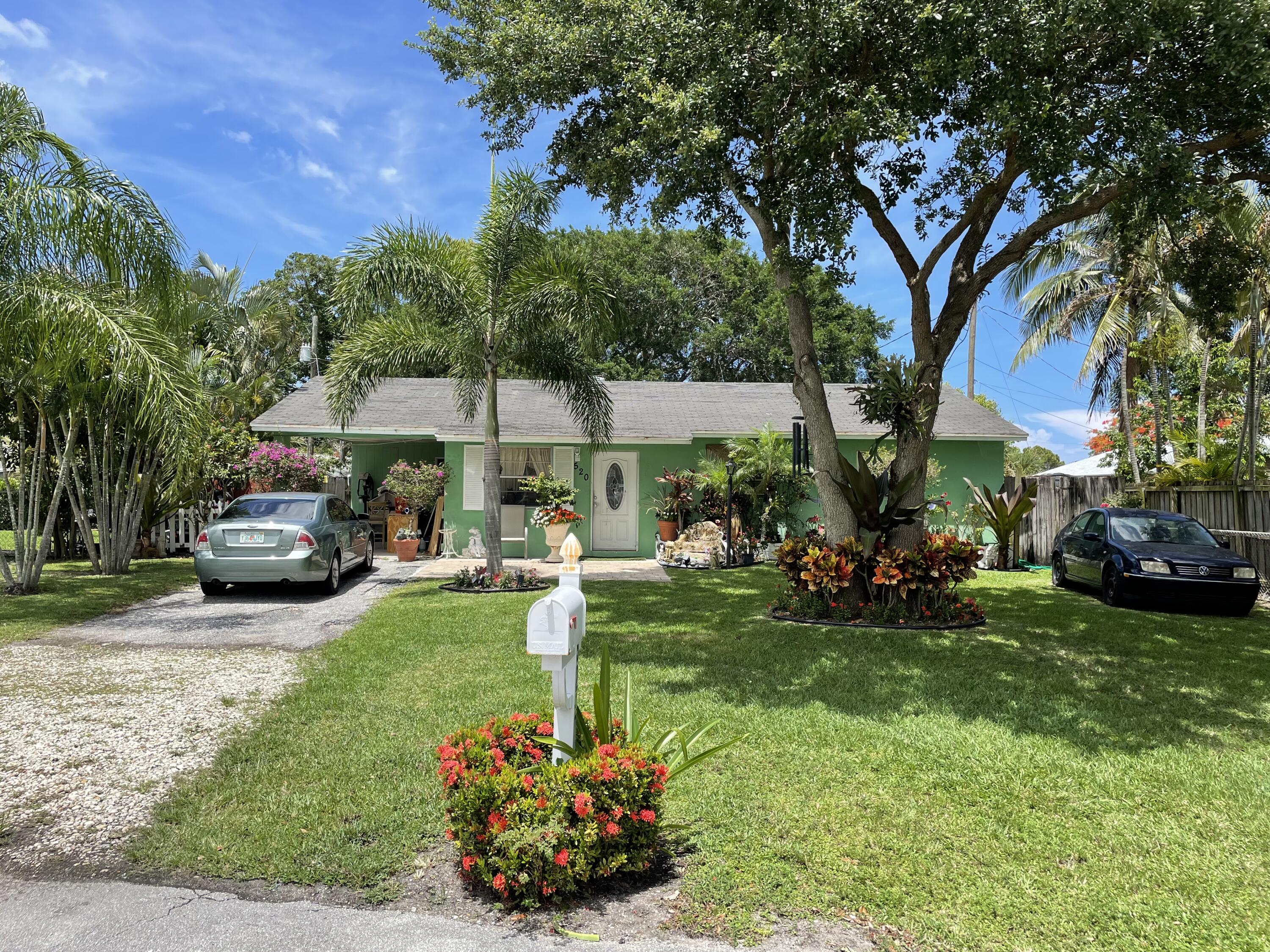 520 West Whitney Circle Jupiter, FL 33458 - Photo 5 of 20 91293A0F-919A-468B-887C-BAAD499E03D2