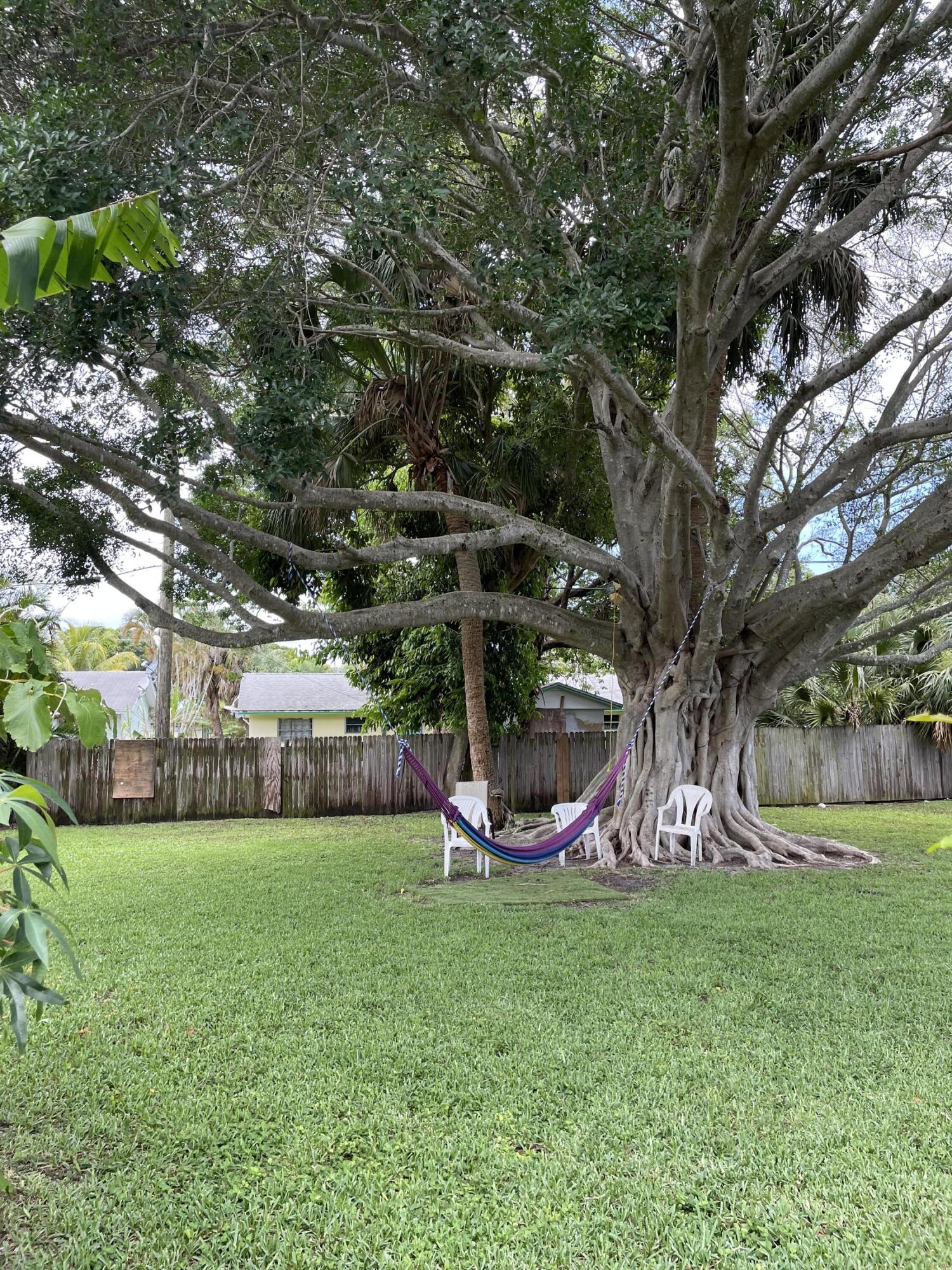 520 West Whitney Circle Jupiter, FL 33458 - Photo 7 of 20 BEA348A6-33E6-4145-92C0-8ADF9AF2A74B