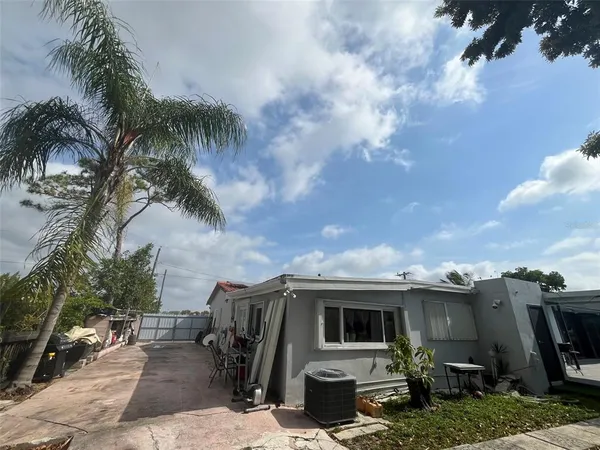 $1,249,000 | 9260 Southwest 164th Street, Palmetto Bay, FL 33157