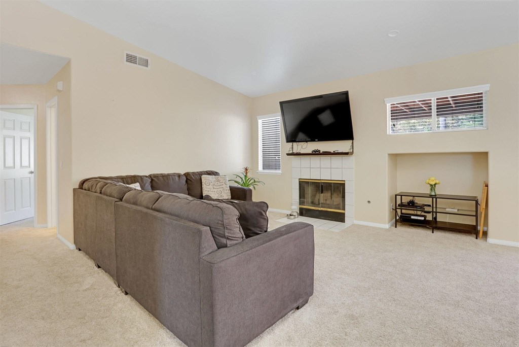 601 Iona Court Escondido, CA 92027 - Photo 12 of 26 Gallery Image 12