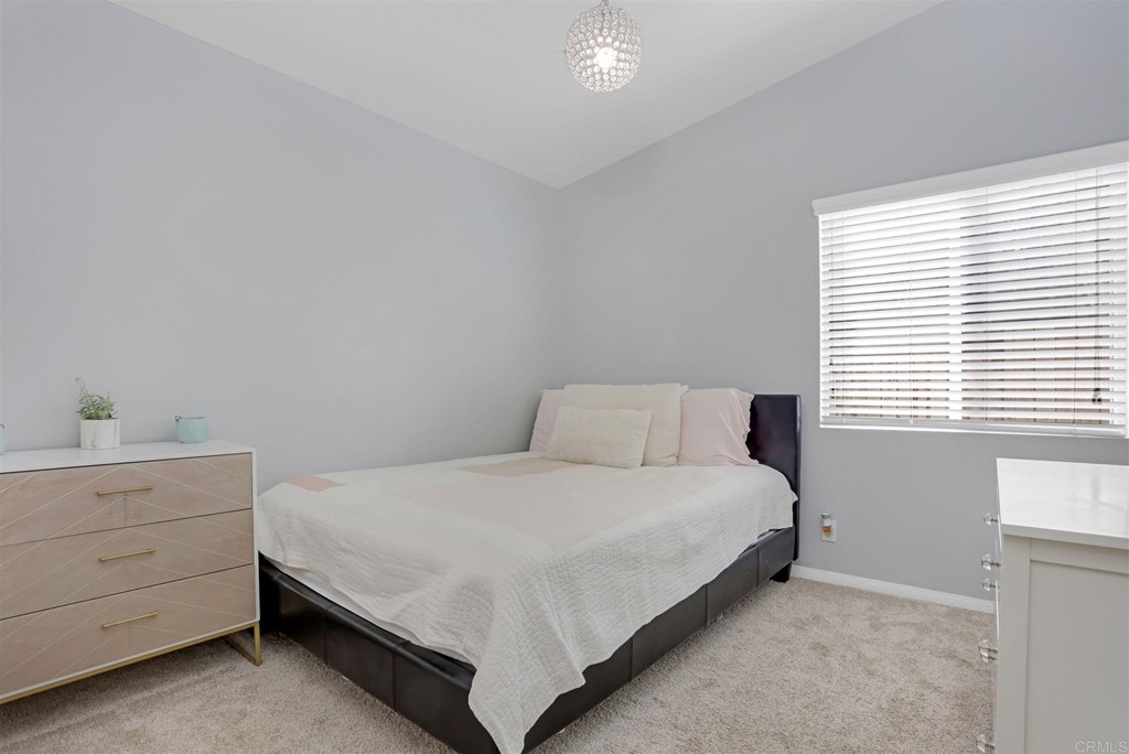 601 Iona Court Escondido, CA 92027 - Photo 14 of 26 Gallery Image 14