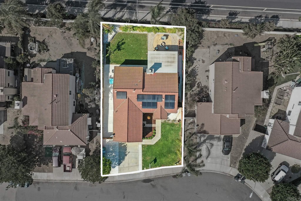 601 Iona Court Escondido, CA 92027 - Photo 3 of 26 Gallery Image 3