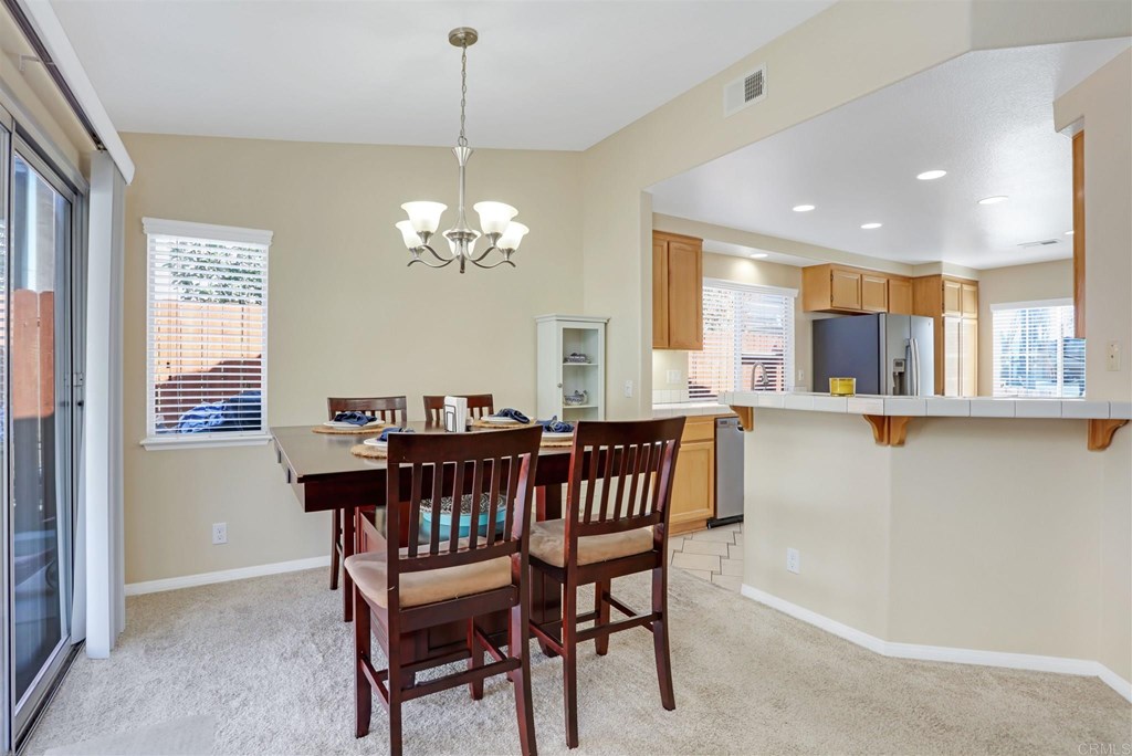 601 Iona Court Escondido, CA 92027 - Photo 9 of 26 Gallery Image 9
