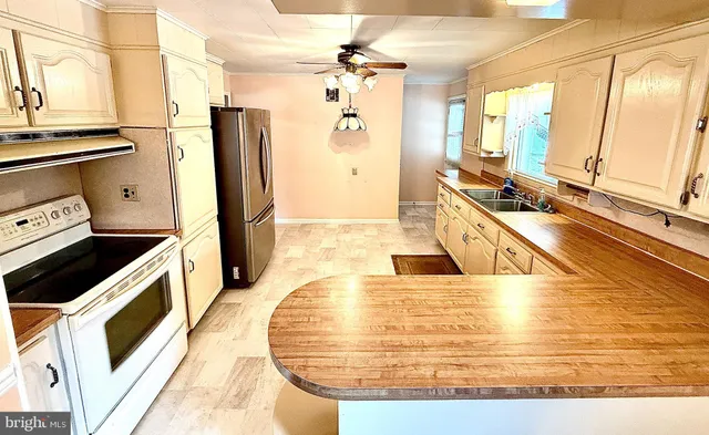 $365,000 | 320 South Bonsall Road, Coatesville, PA 19320