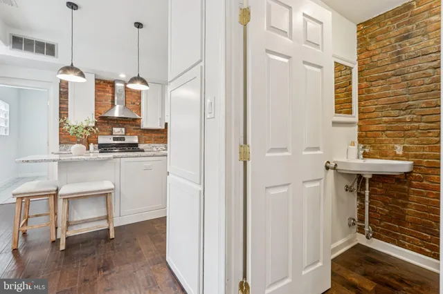 $3,300 | 801 South Rose Street, Baltimore, MD 21224