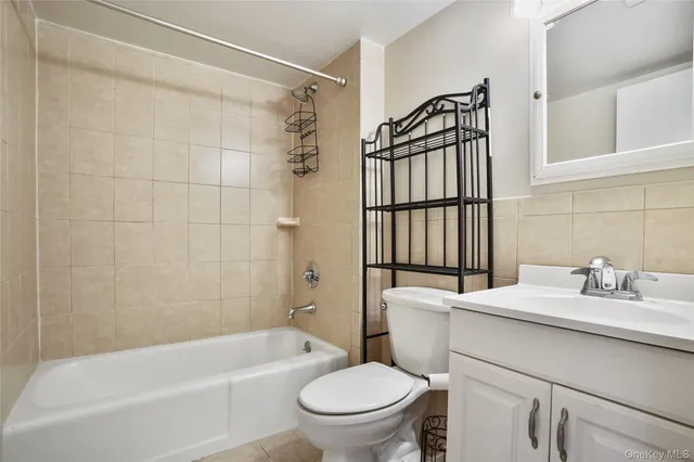 $485,000 | 208 Harris Road, Unit HA3, Bedford, NY 10507