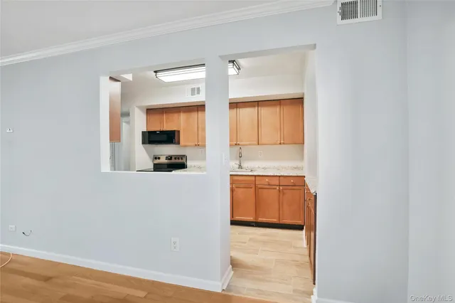 $485,000 | 208 Harris Road, Unit HA3, Bedford, NY 10507