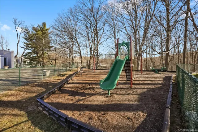 $485,000 | 208 Harris Road, Unit HA3, Bedford, NY 10507