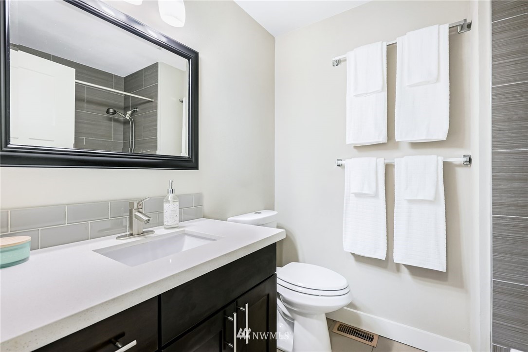 15505 Southeast 179th Street Renton, WA 98058 - Photo 13 of 23 Gallery Image 13