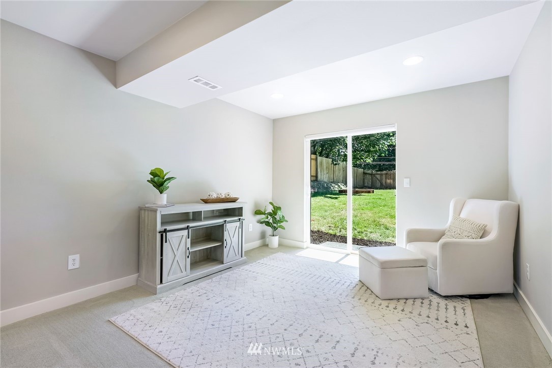 15505 Southeast 179th Street Renton, WA 98058 - Photo 14 of 23 Gallery Image 14