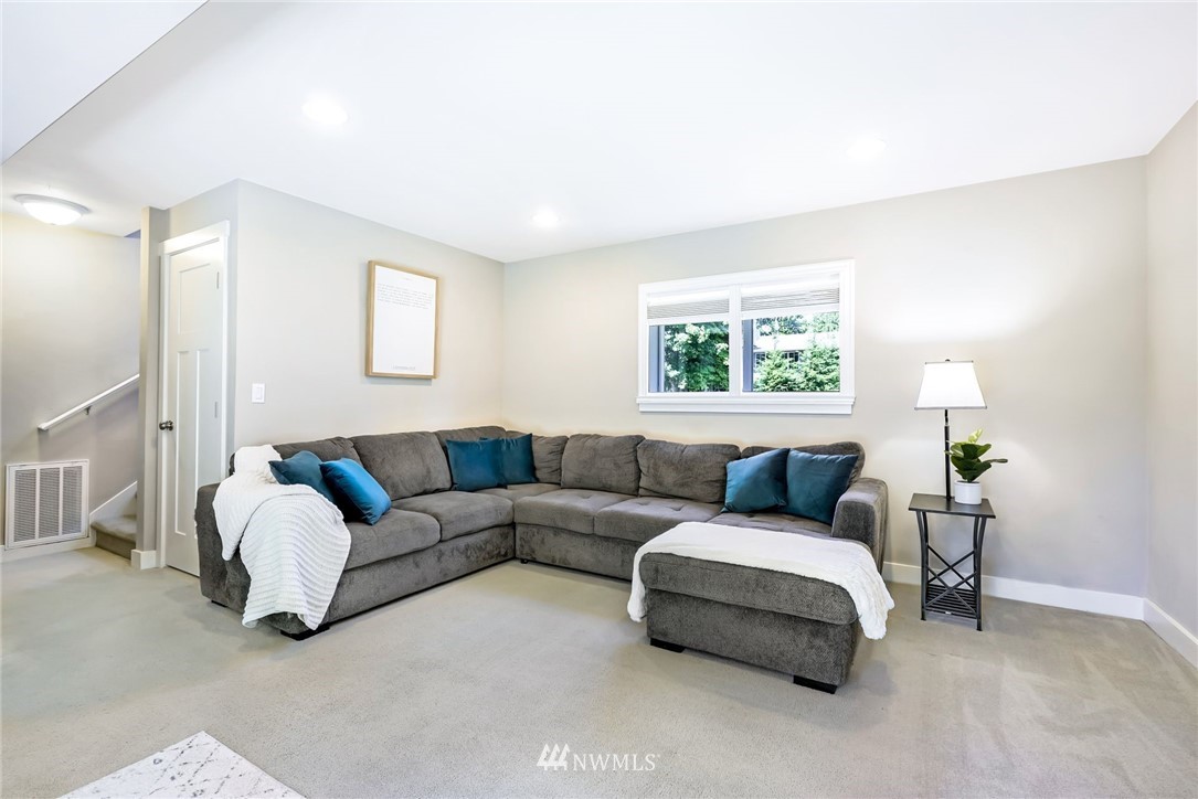 15505 Southeast 179th Street Renton, WA 98058 - Photo 15 of 23 Gallery Image 15