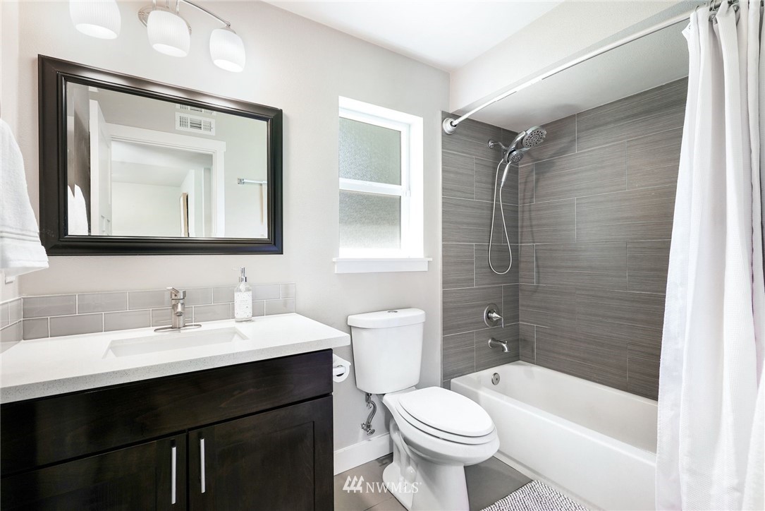 15505 Southeast 179th Street Renton, WA 98058 - Photo 18 of 23 Gallery Image 18