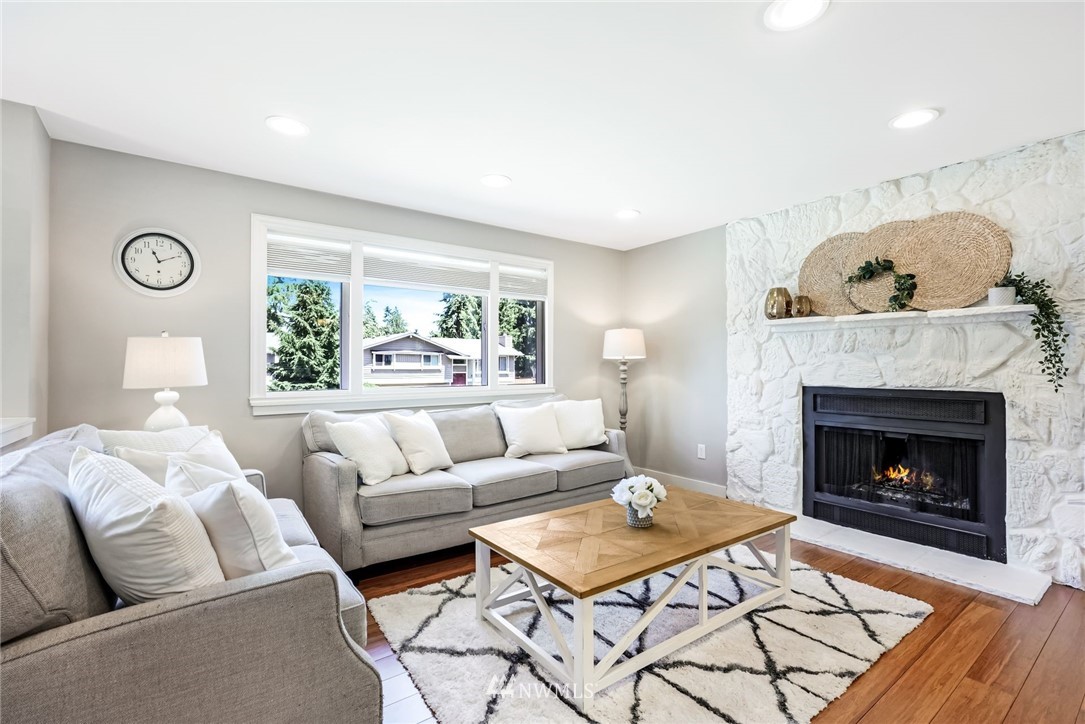 15505 Southeast 179th Street Renton, WA 98058 - Photo 3 of 23 Gallery Image 3