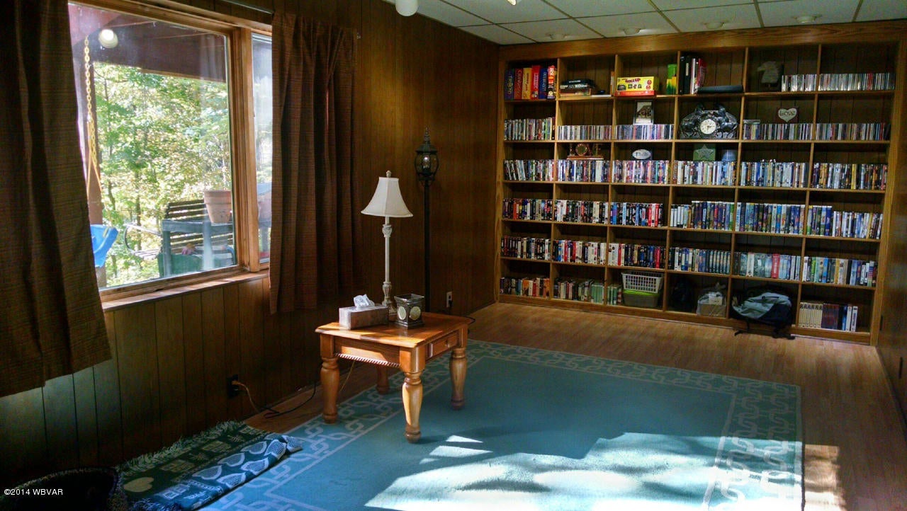 1907 Devon Road Williamsport, PA 17701 - Photo 29 of 35 LOVELY FAMILY ROOM