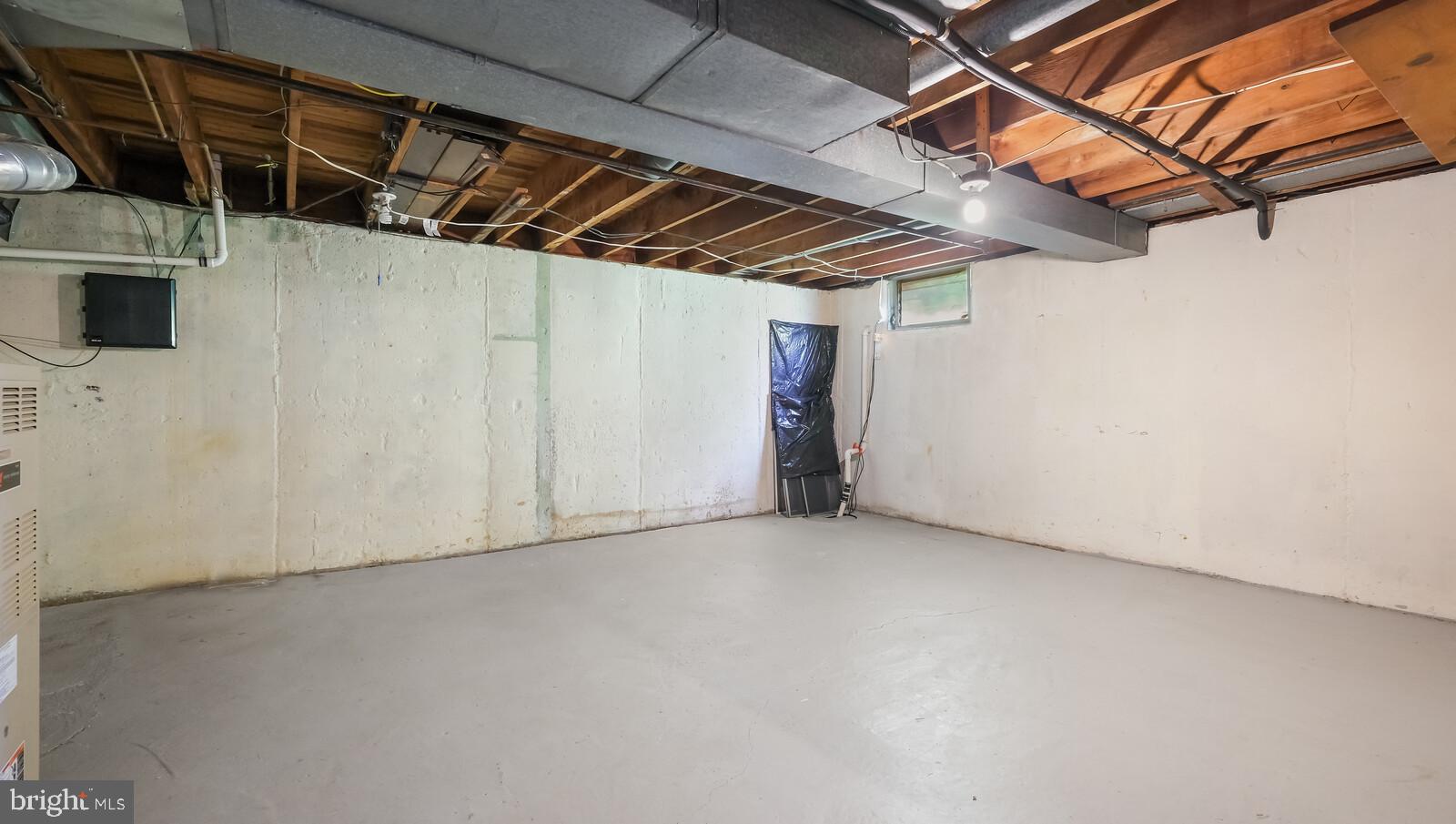 13028 Sewell Road Philadelphia, PA 19116 - Photo 24 of 28 Gallery Image 24