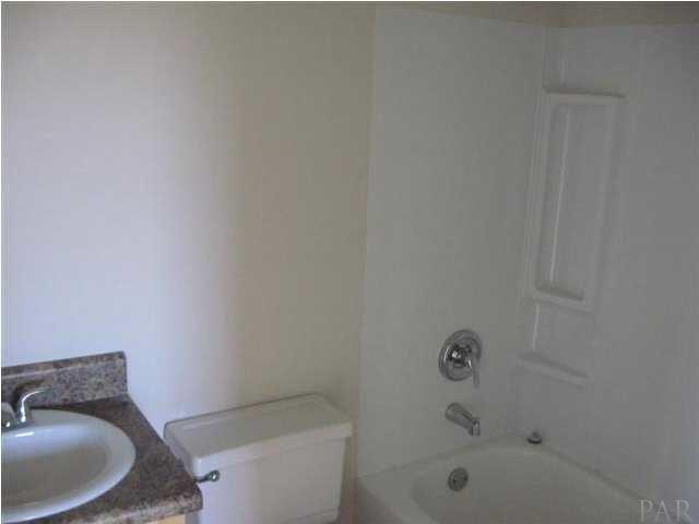 5040 Bodega Road Milton, FL 32583 - Photo 13 of 13 Master bath