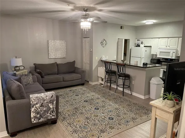 $1,950 | 10764 70th Avenue, Unit 2207, Seminole, FL 33772