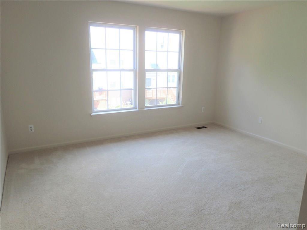 638 Telya Ridge, Unit 27 Milford, MI 48381 - Photo 28 of 54 Upper Level Br 1