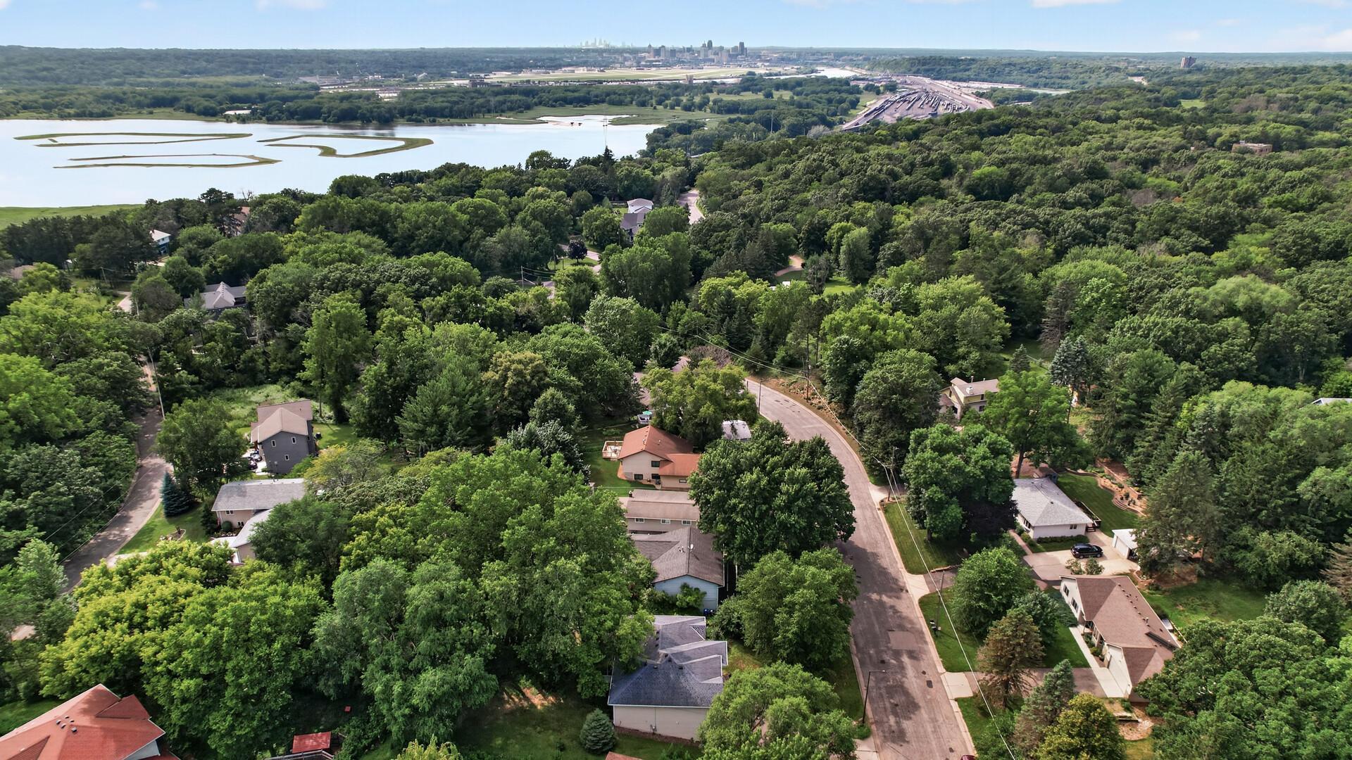 633 Burlington Road St. Paul, MN 55119 - Photo 55 of 70