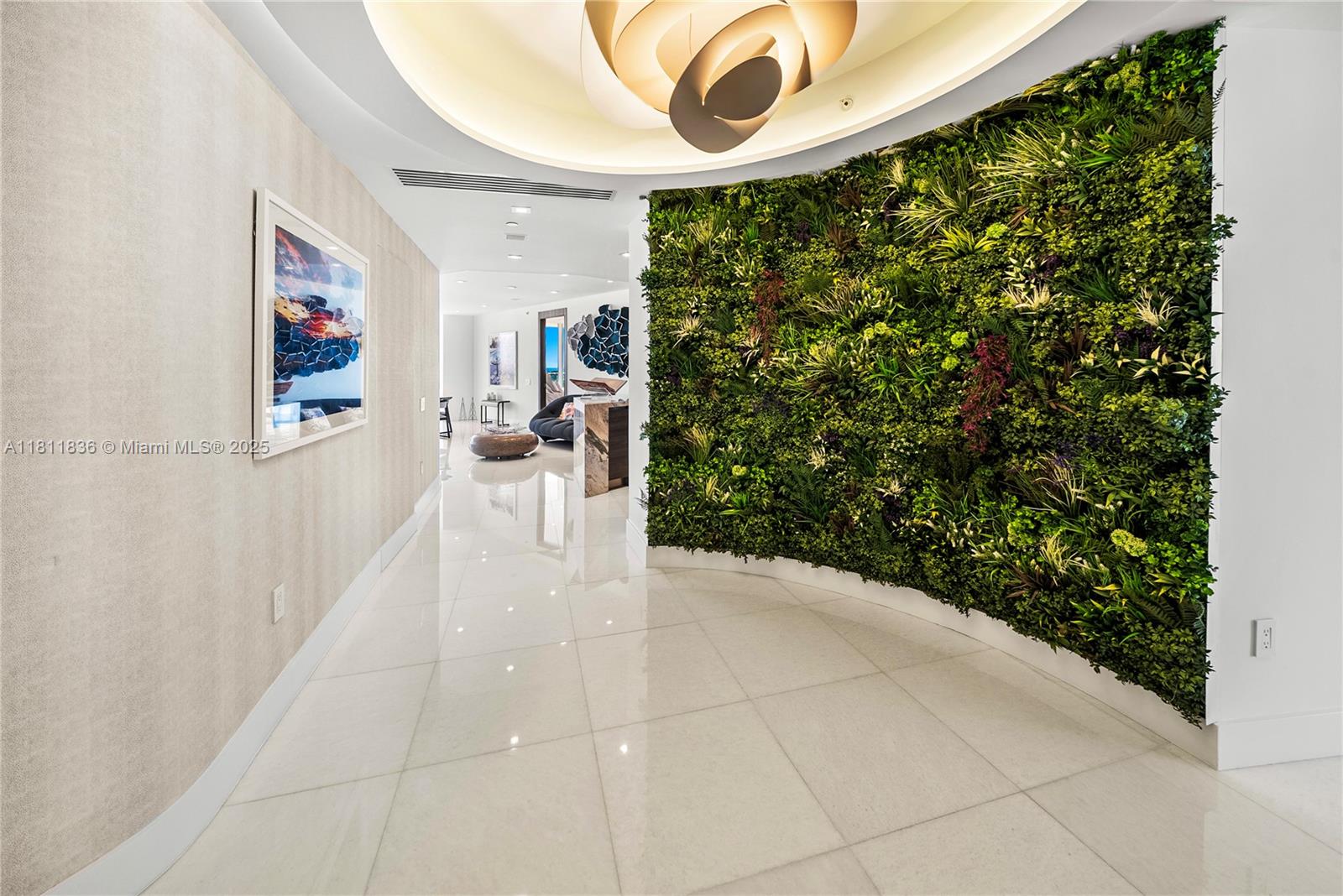 450 Alton Road, Unit 1007 Miami Beach, FL 33139 - Photo 14 of 78 Gallery Image 14