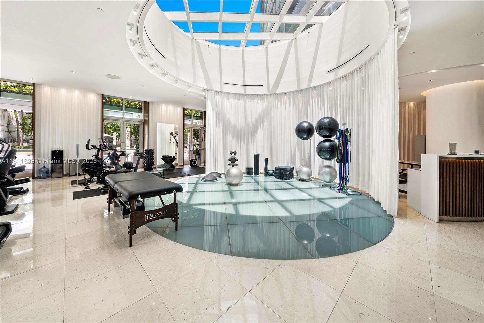 450 Alton Road, Unit 1007 Miami Beach, FL 33139 - Photo 60 of 78 Gallery Image 60