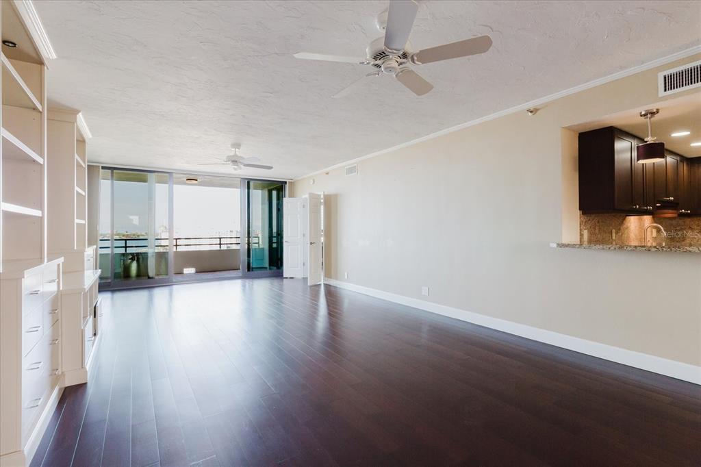 1255 North Gulfstream Avenue, Unit 1104 Sarasota, FL 34236 - Photo 17 of 87