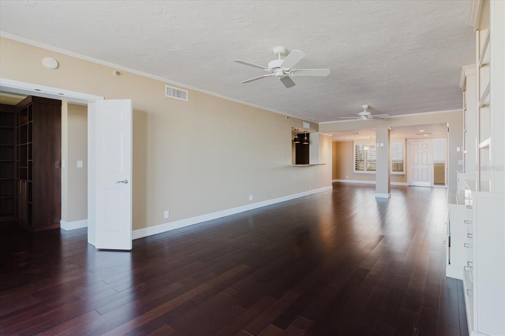 1255 North Gulfstream Avenue, Unit 1104 Sarasota, FL 34236 - Photo 19 of 87