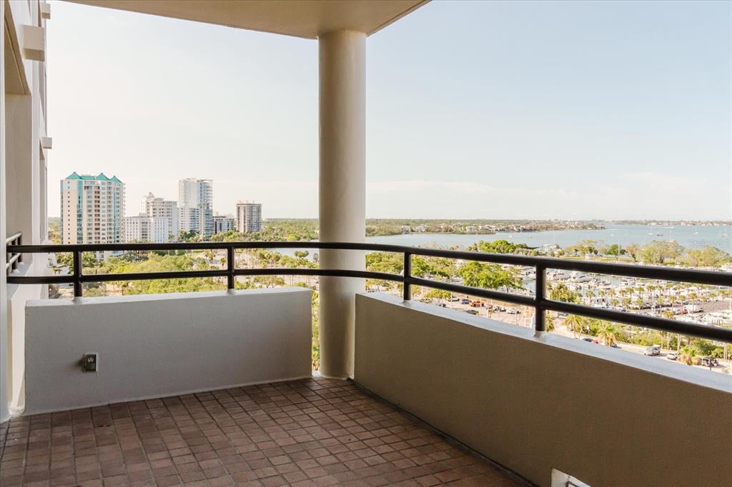 1255 North Gulfstream Avenue, Unit 1104 Sarasota, FL 34236 - Photo 22 of 87