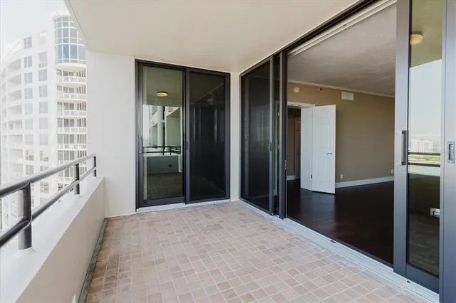 $1,499,999 | 1255 North Gulfstream Avenue, Unit 1104, Sarasota, FL 34236