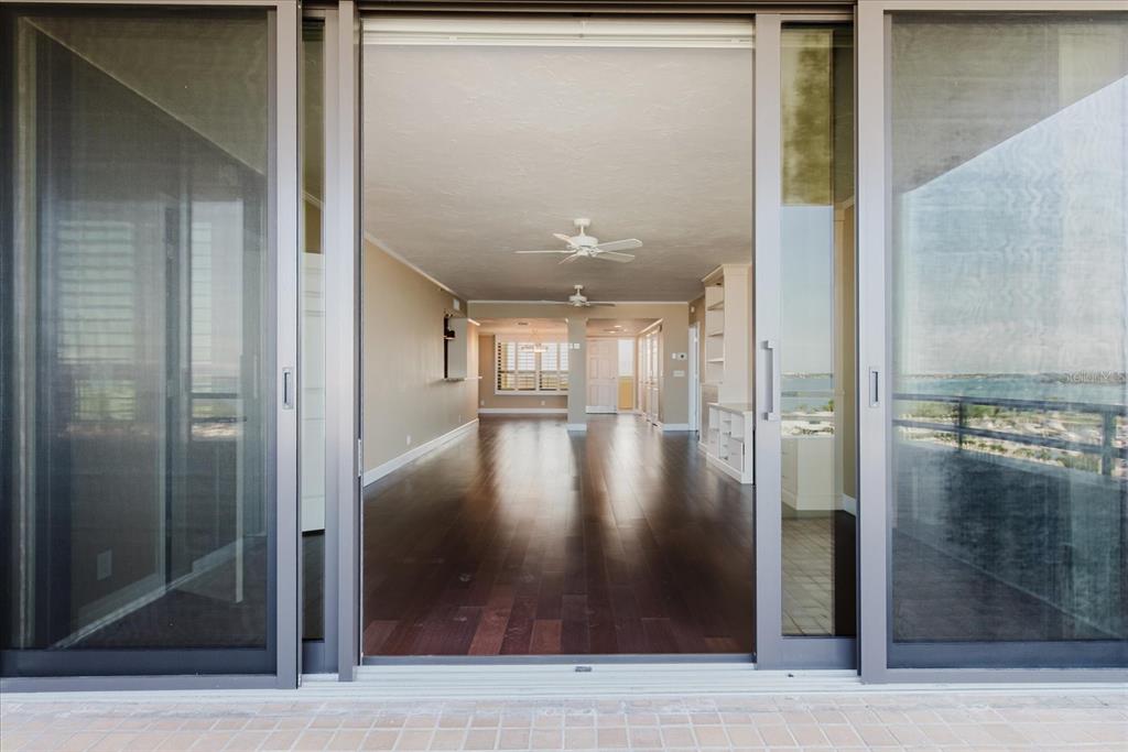 1255 North Gulfstream Avenue, Unit 1104 Sarasota, FL 34236 - Photo 26 of 87