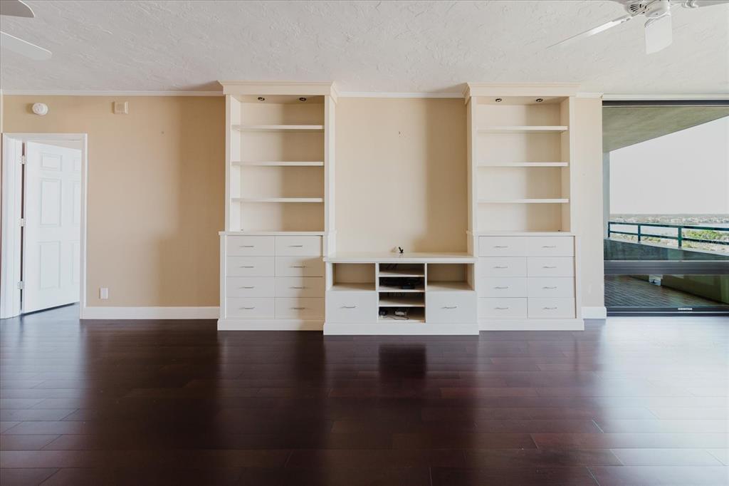 1255 North Gulfstream Avenue, Unit 1104 Sarasota, FL 34236 - Photo 36 of 87