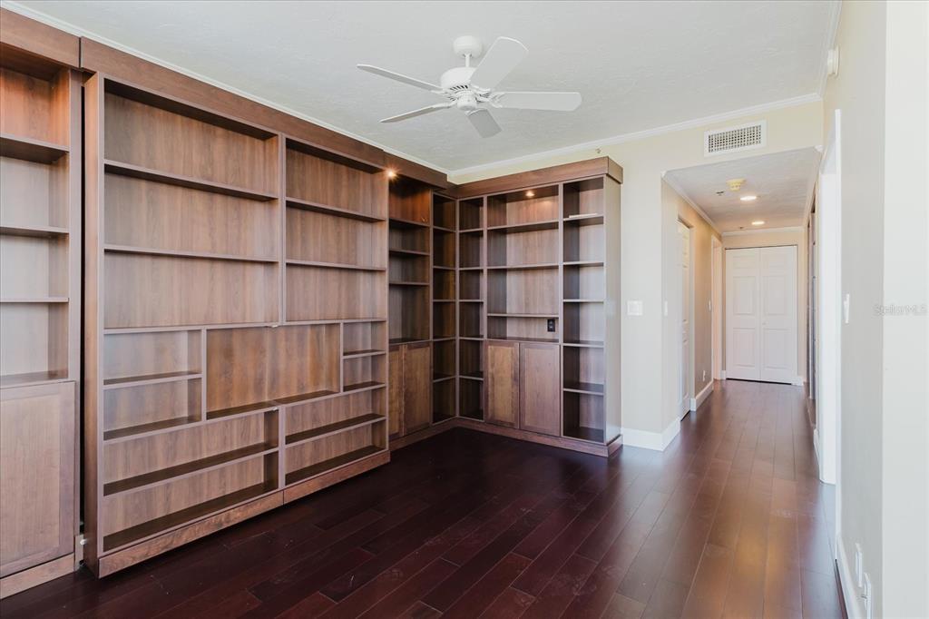 1255 North Gulfstream Avenue, Unit 1104 Sarasota, FL 34236 - Photo 53 of 87