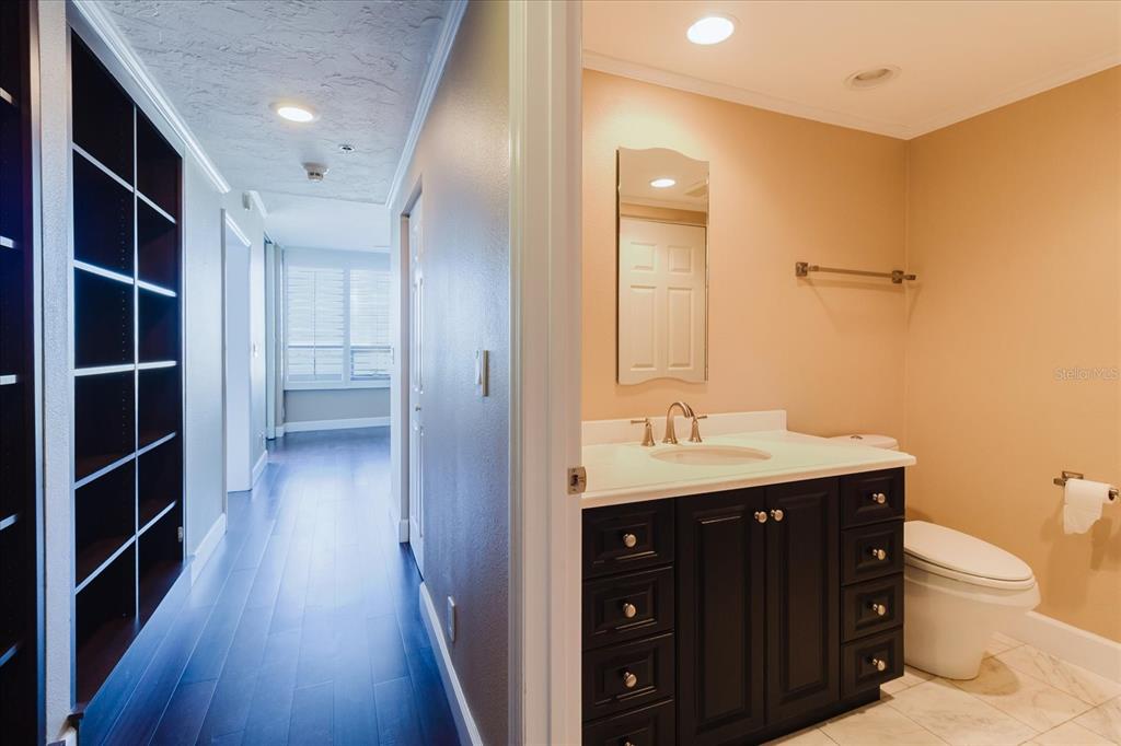 1255 North Gulfstream Avenue, Unit 1104 Sarasota, FL 34236 - Photo 56 of 87