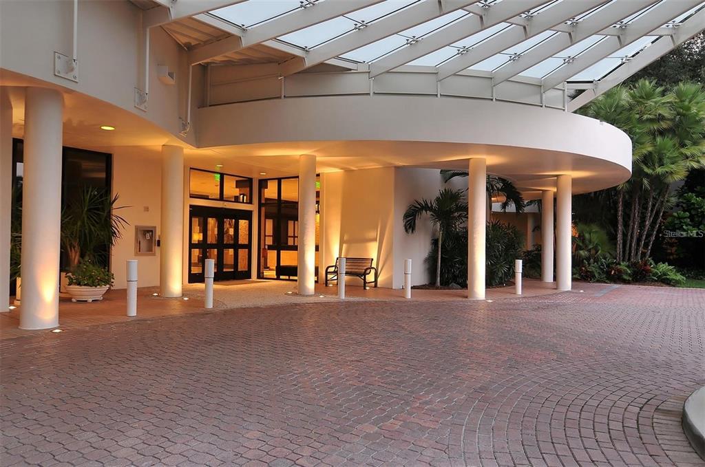 1255 North Gulfstream Avenue, Unit 1104 Sarasota, FL 34236 - Photo 65 of 87