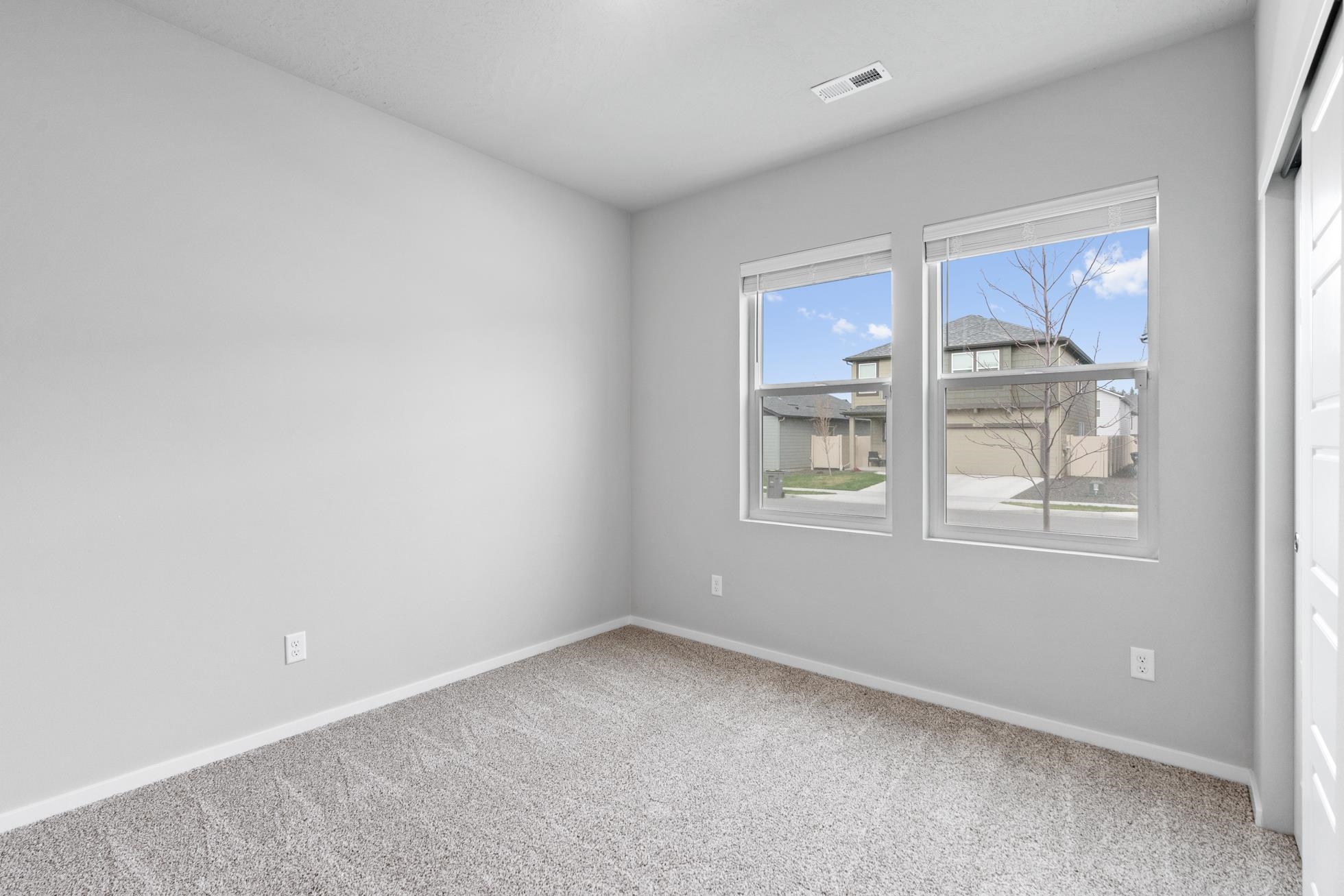 3656 South Clinton Road Spokane Valley, WA 99206 - Photo 6 of 32 Gallery Image 6