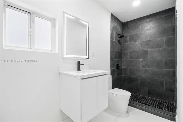 $1,600,000 | 2940 Southwest 12th Street, Miami, FL 33135