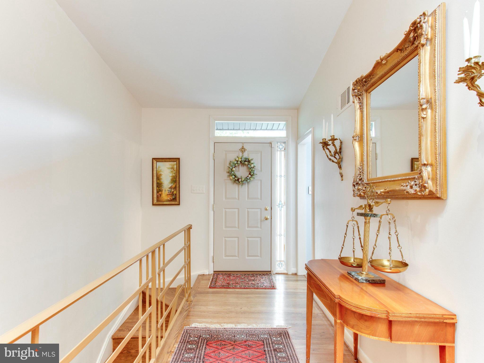 1068 Rector Lane McLean, VA 22102 - Photo 14 of 30 Entry foyer