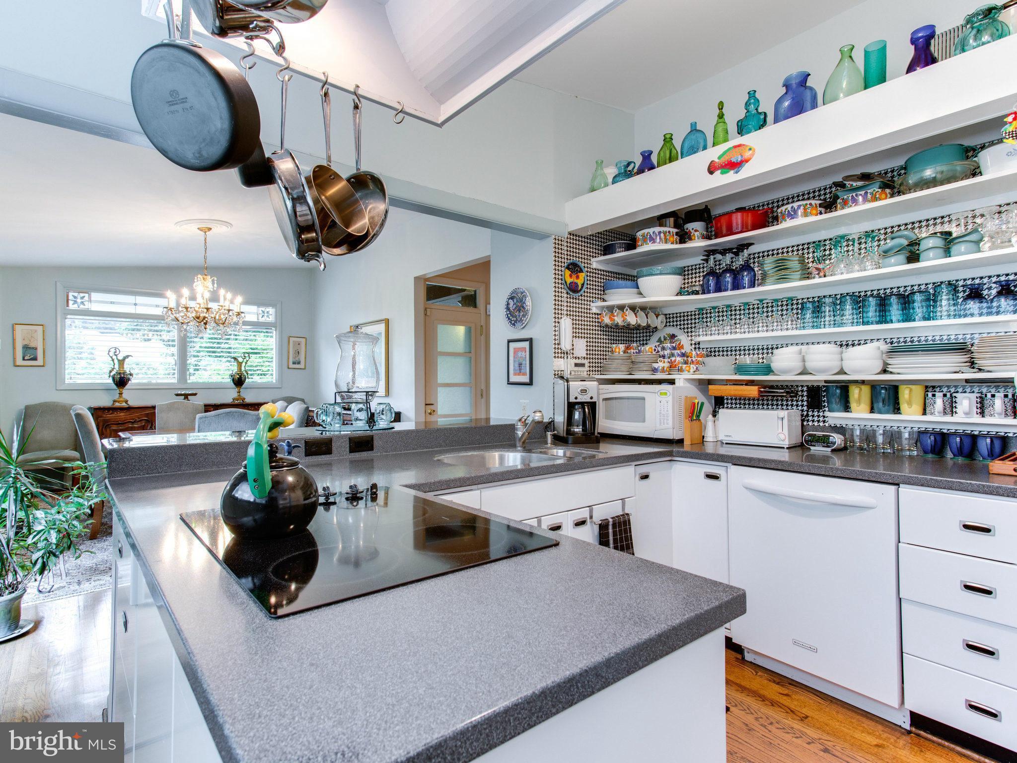 1068 Rector Lane McLean, VA 22102 - Photo 16 of 30 Kitchen
