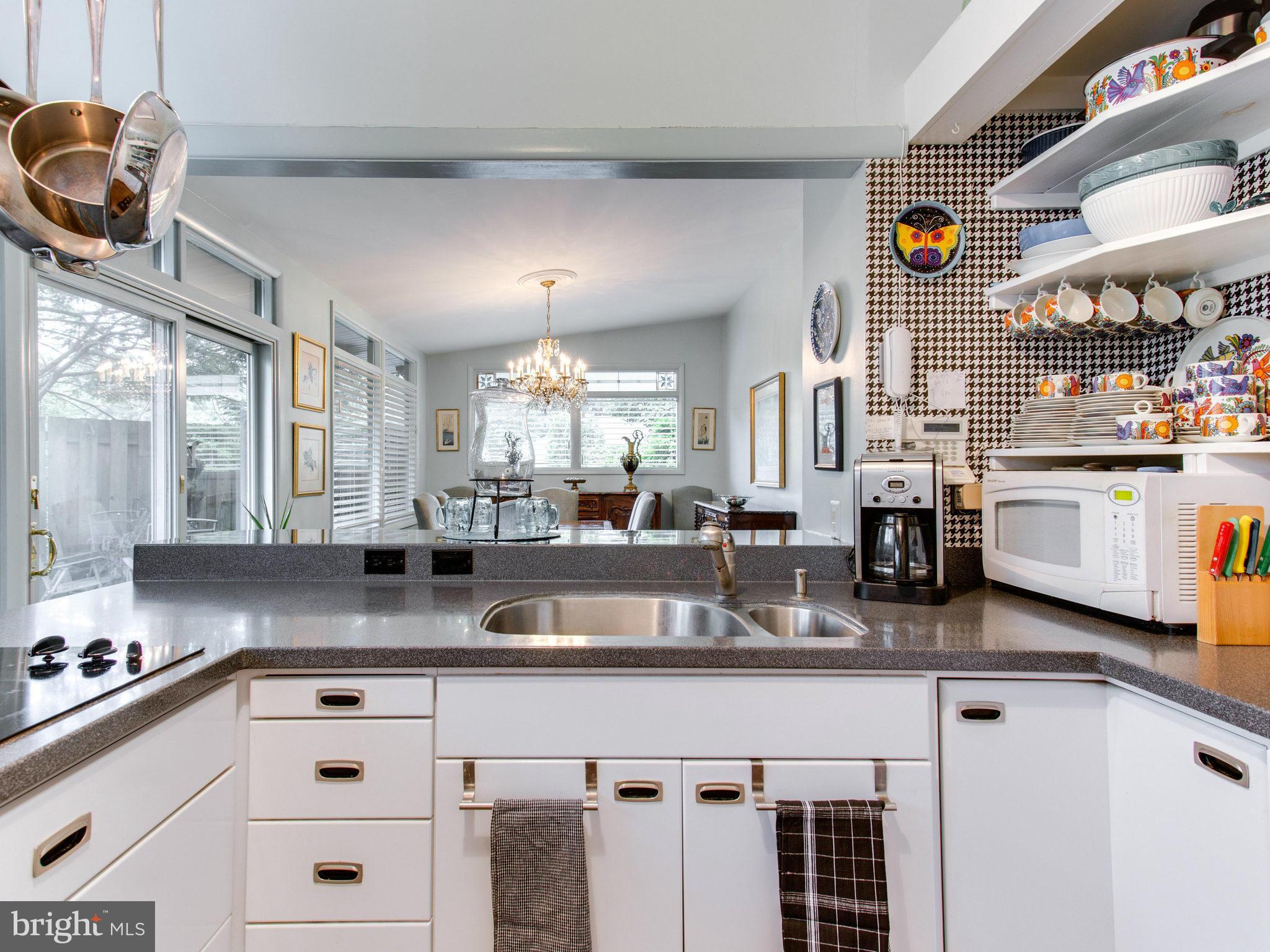 1068 Rector Lane McLean, VA 22102 - Photo 17 of 30 Kitchen