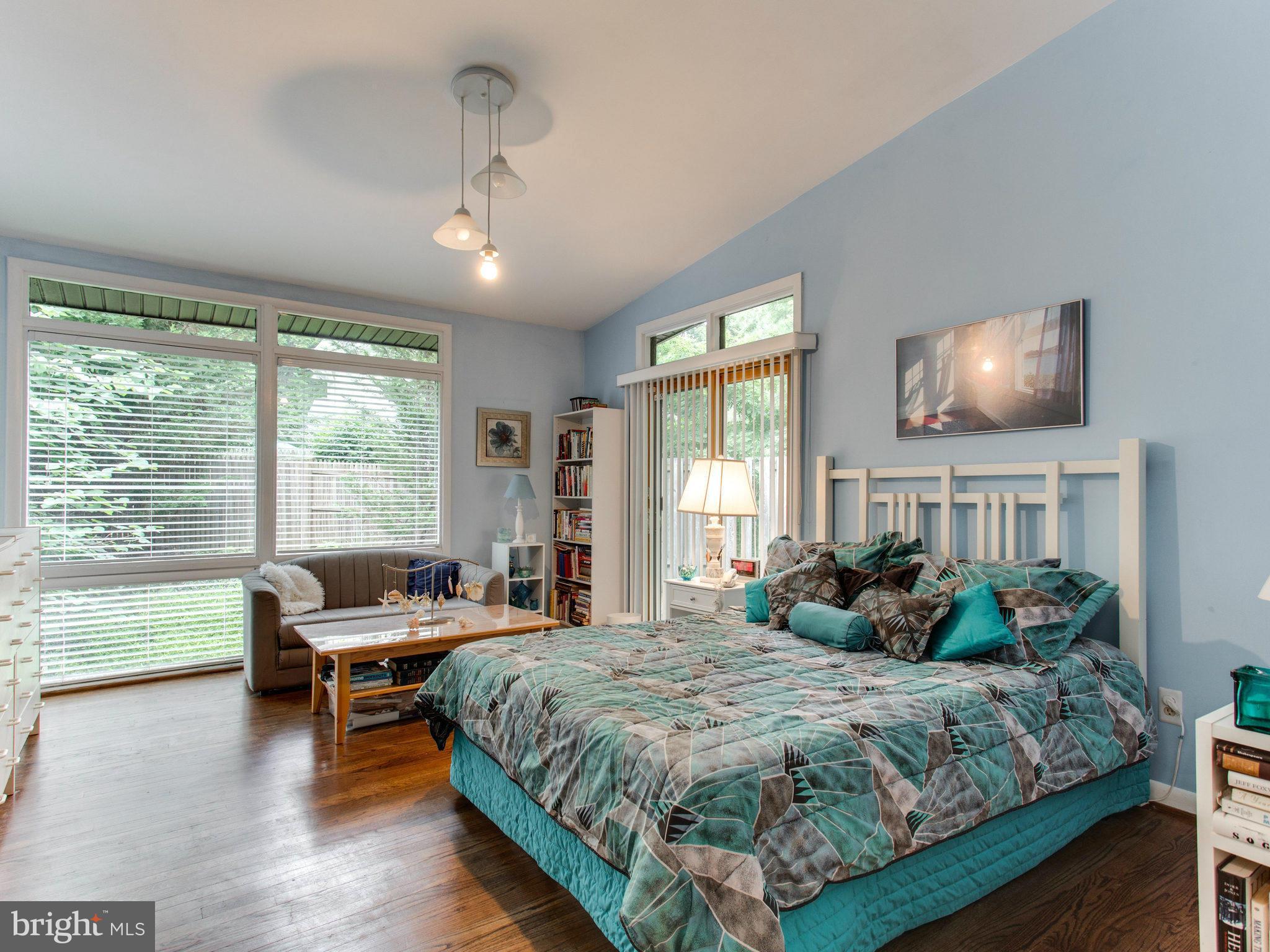 1068 Rector Lane McLean, VA 22102 - Photo 24 of 30 Bedroom (Master)